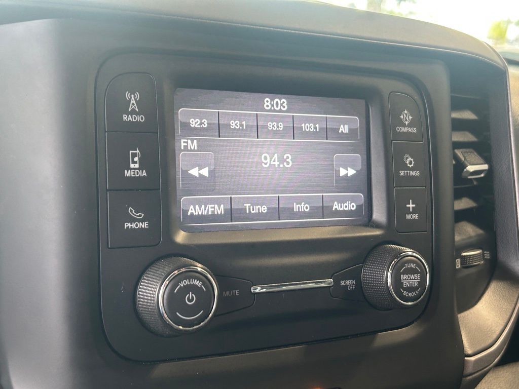 2022 Ram 1500 Tradesman photo 11
