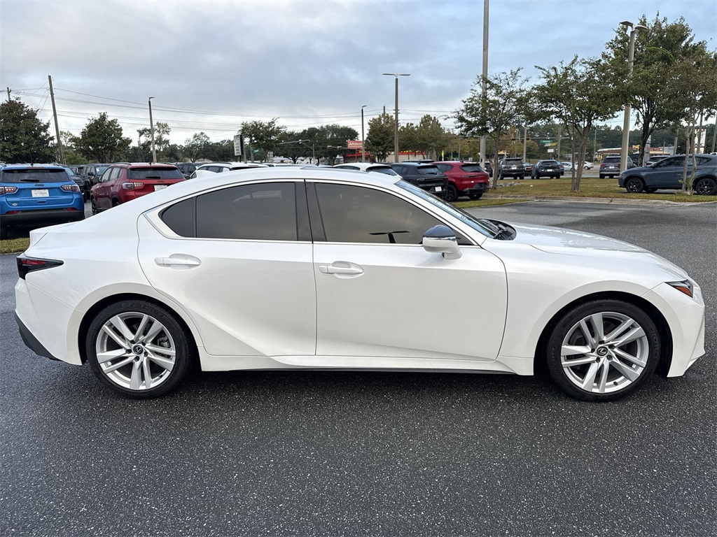 2024 Lexus IS 300 photo 2