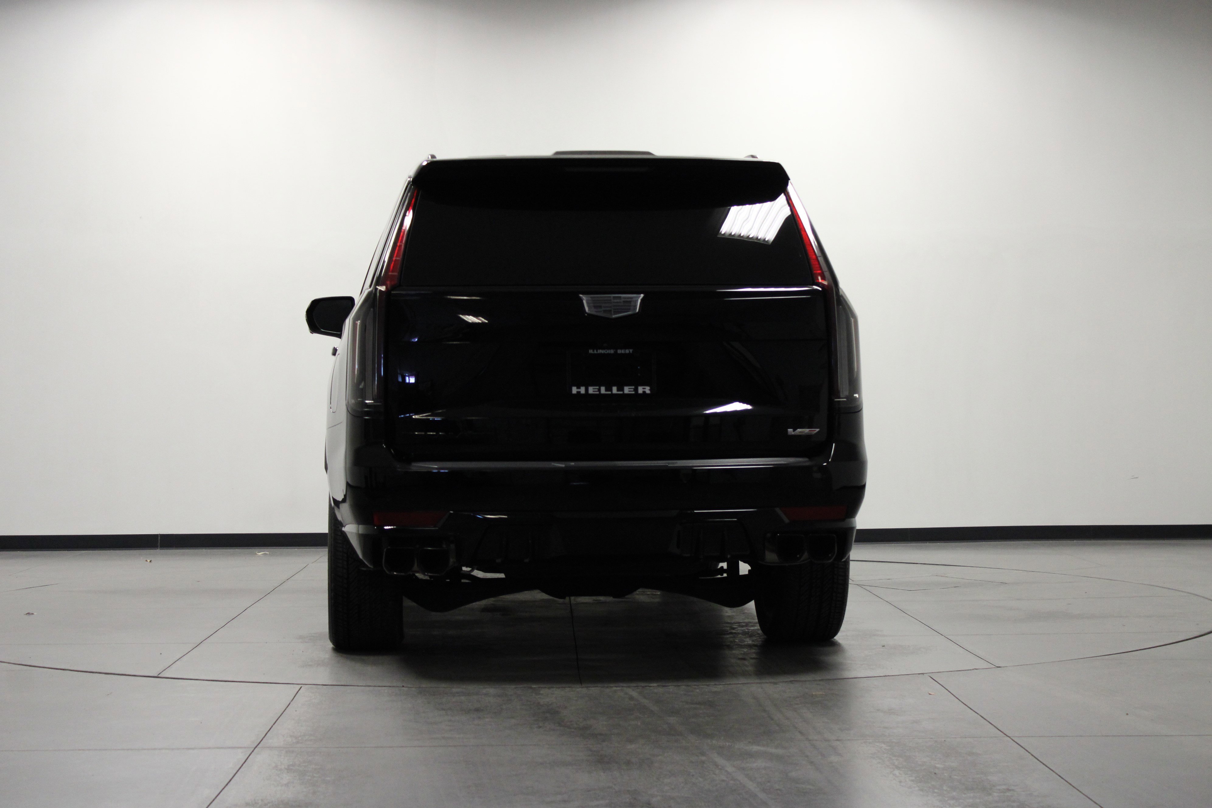 2023 Cadillac Escalade ESV V-Series photo 3