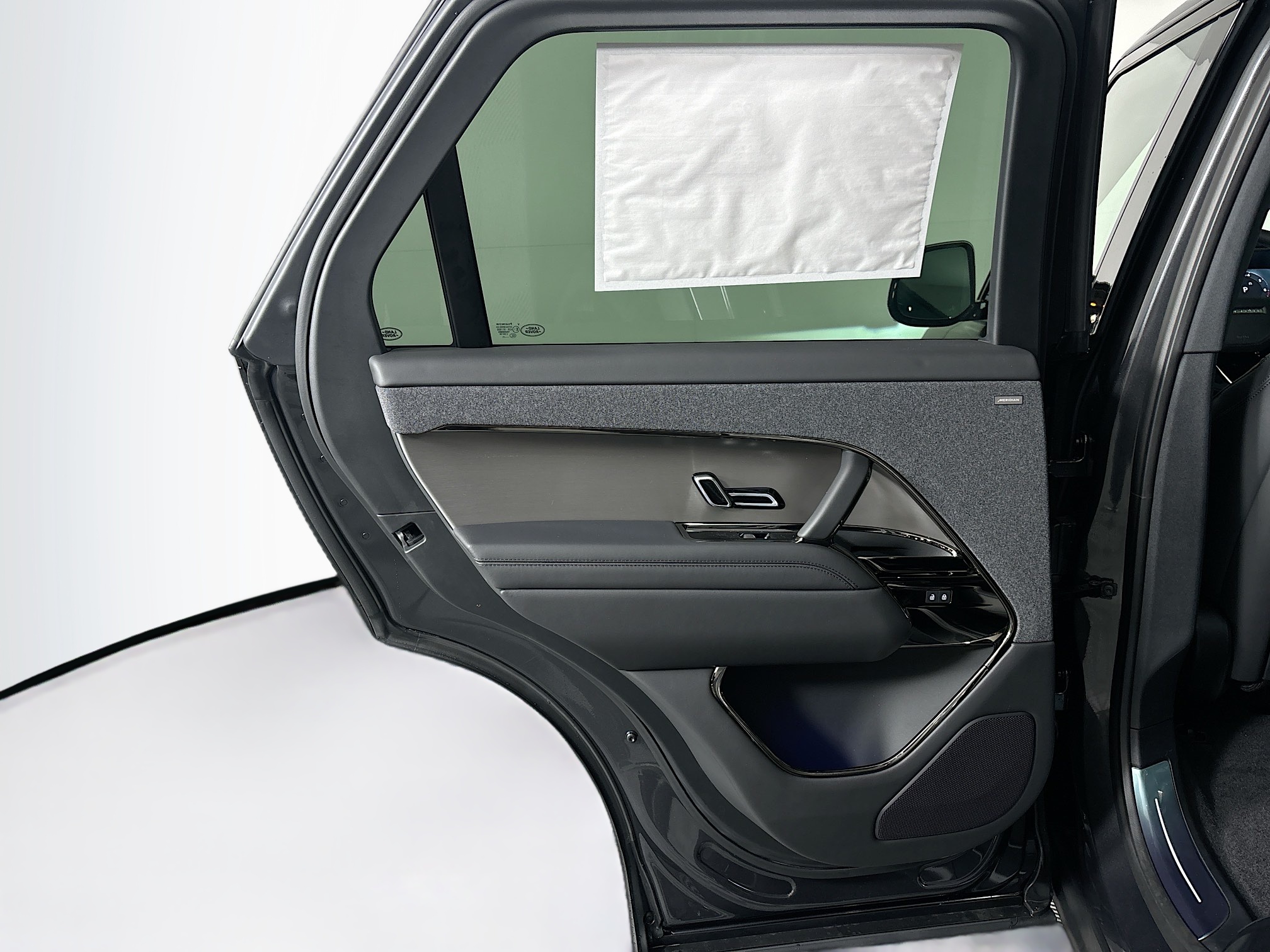 2025 Land Rover Range Rover Sport SE photo 19