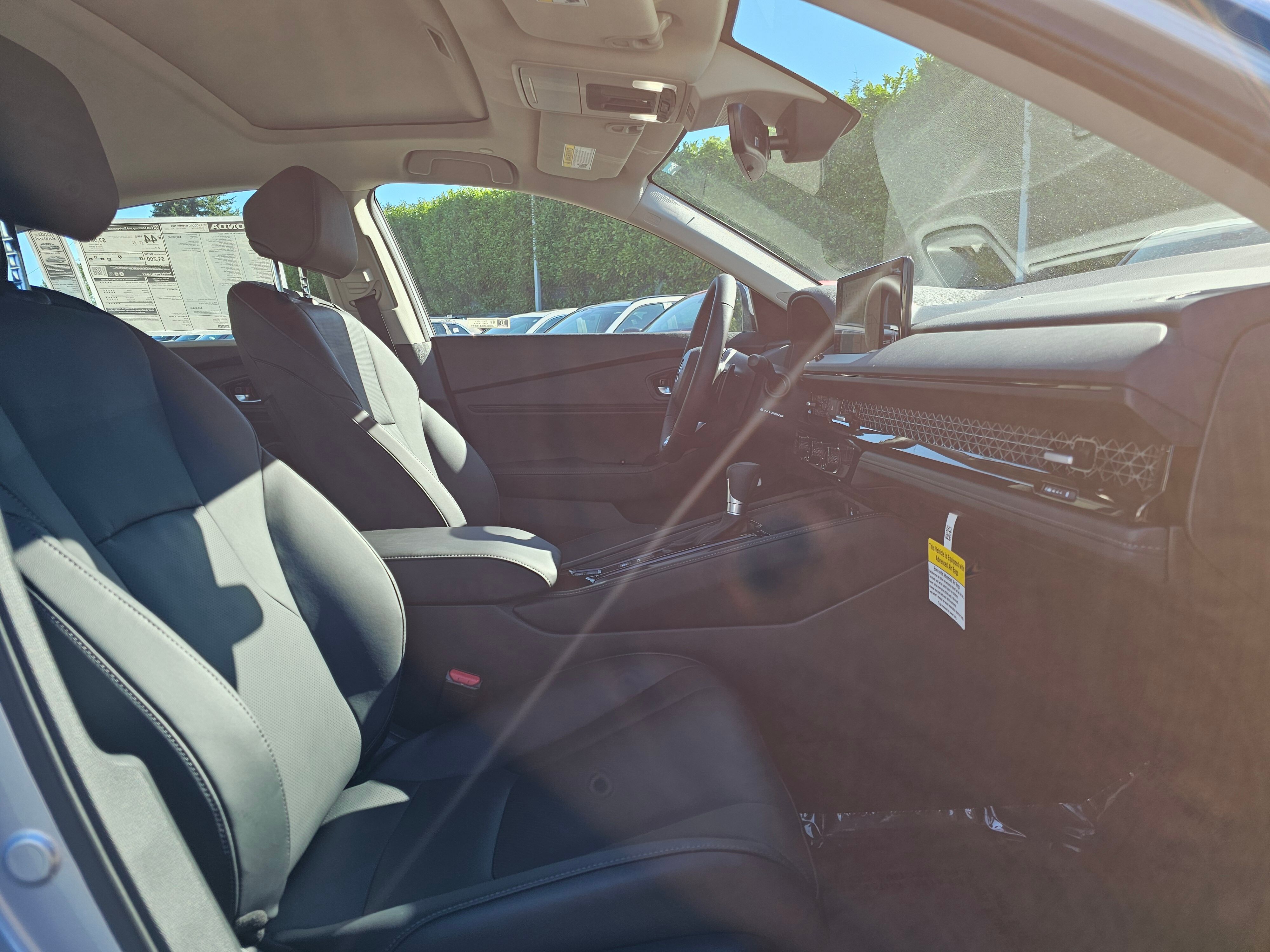 2025 Honda Accord Hybrid Touring photo 4