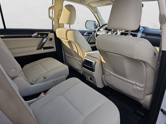 2022 Lexus GX 460 Luxury photo 9