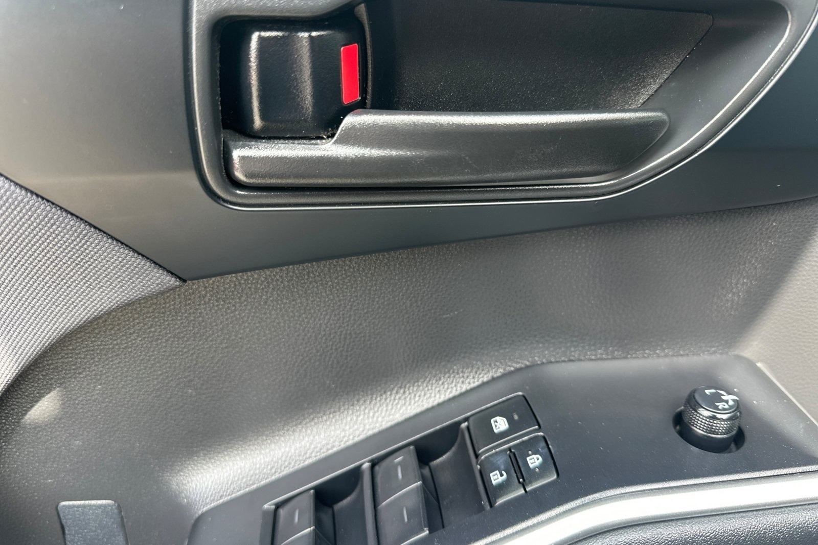 2023 Toyota Highlander L photo 11
