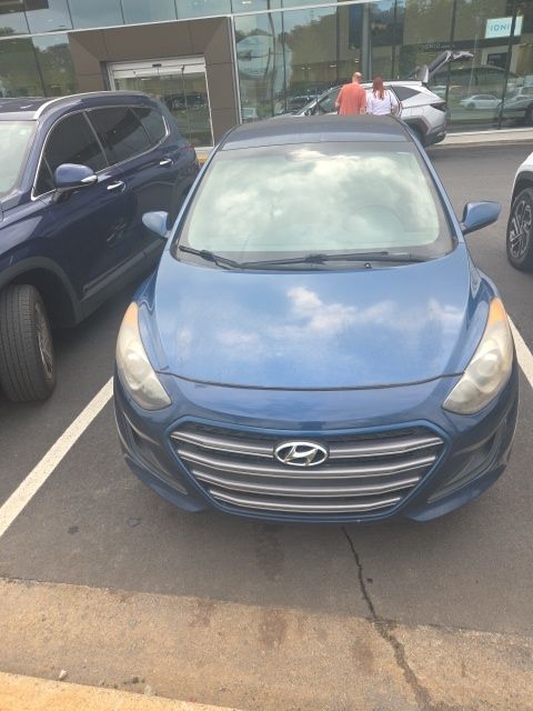 2016 Hyundai Elantra GT Base photo 2