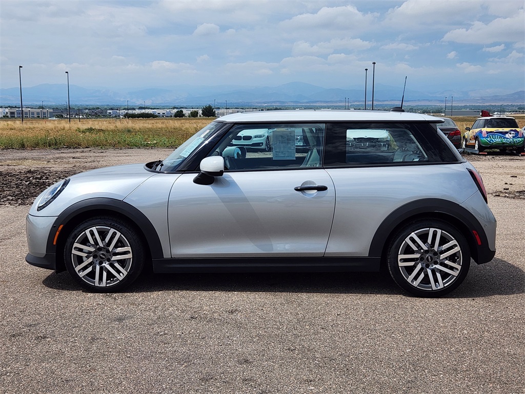 2025 Mini Cooper Hardtop photo 4