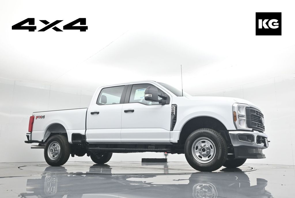 2026 Ford F-250 Super Duty XL's photo