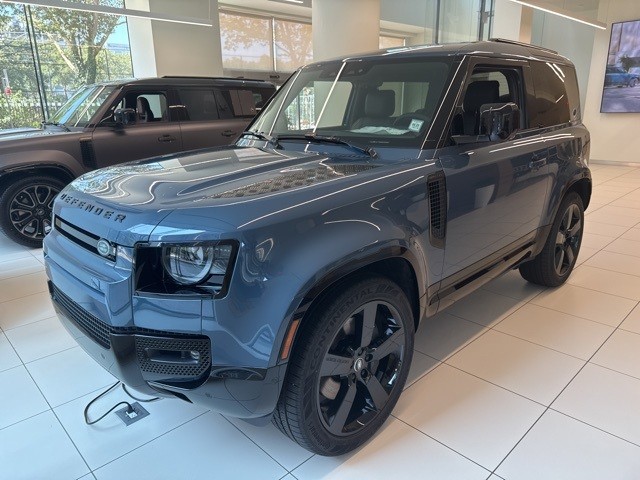 New 2025 Land Rover Defender 90 X-Dynamic SE 2 Door SUV in