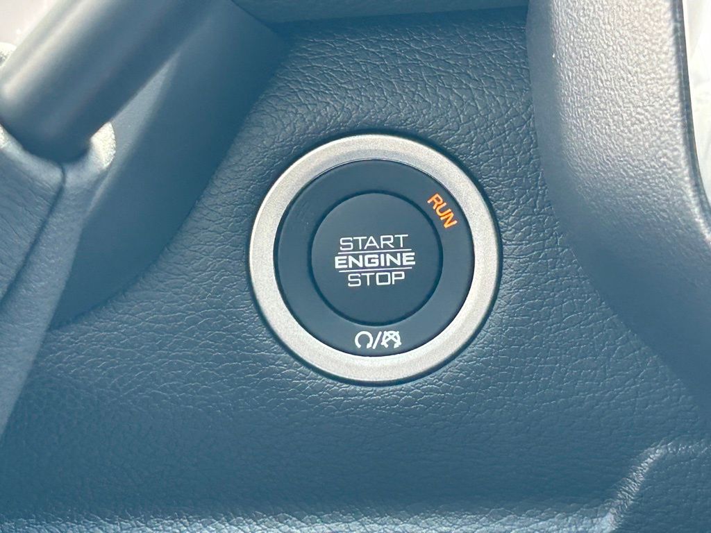 2025 Ram 3500 Laramie photo 38