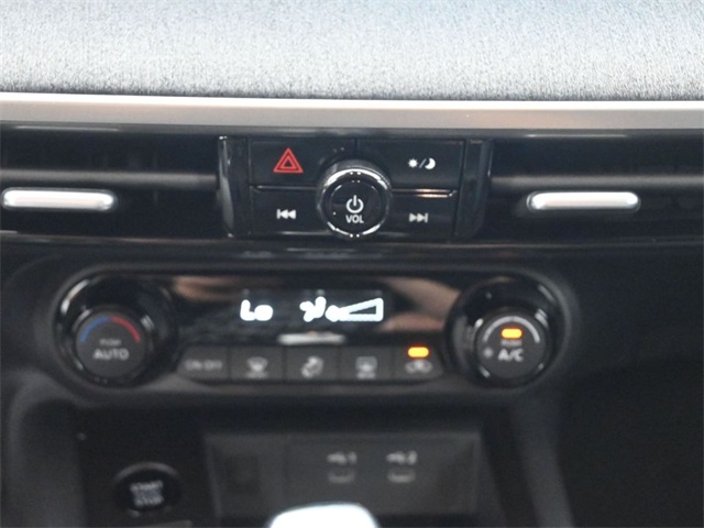 2026 Nissan Kicks SV photo 3