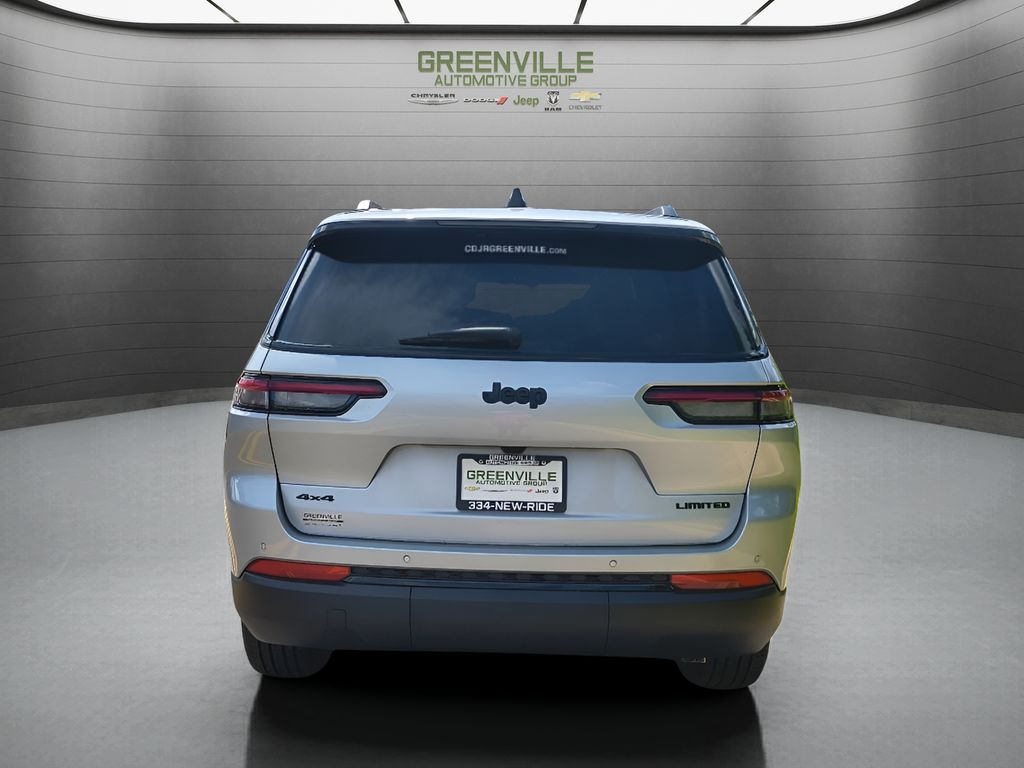 2025 Jeep Grand Cherokee Limited photo 3