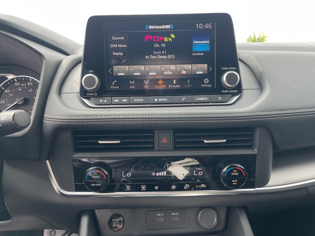 2026 Nissan Rogue SV photo 8