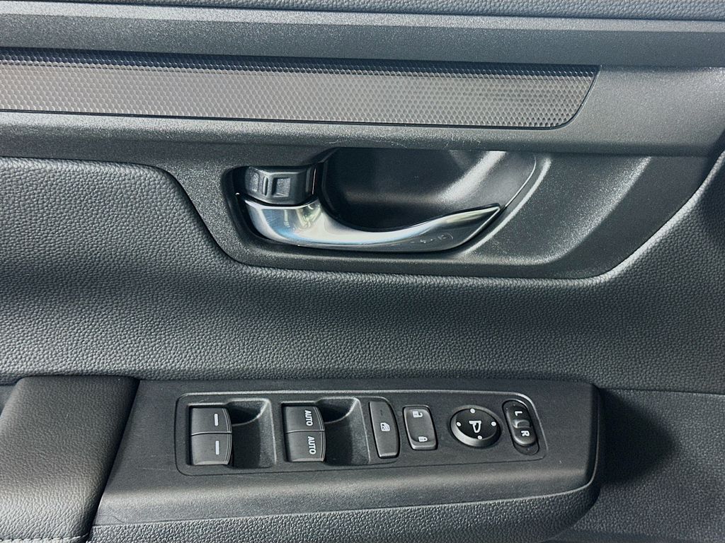 2025 Honda CR-V EX photo 16