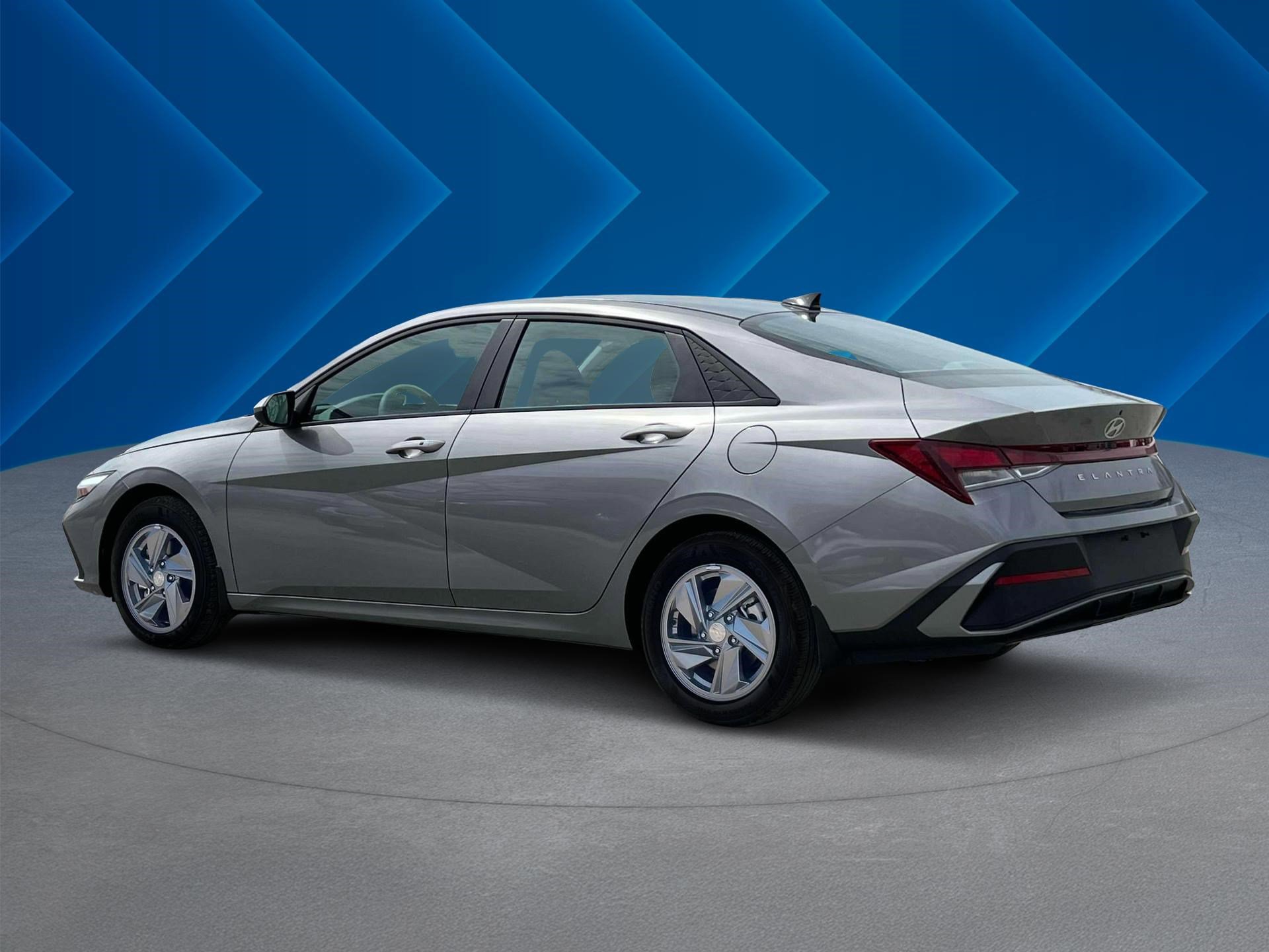 2025 Hyundai Elantra SE photo 4