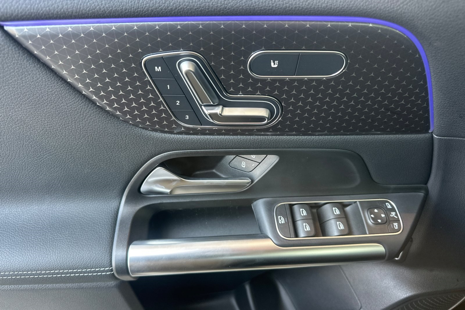 2025 Mercedes Benz GLA 250 4MATIC photo 10