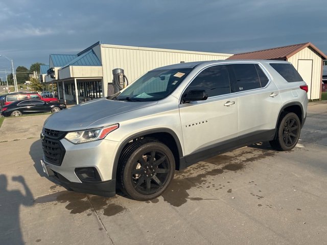 Used 2019 Chevrolet Traverse LS with VIN 1GNERFKW4KJ248840 for sale in Kansas City