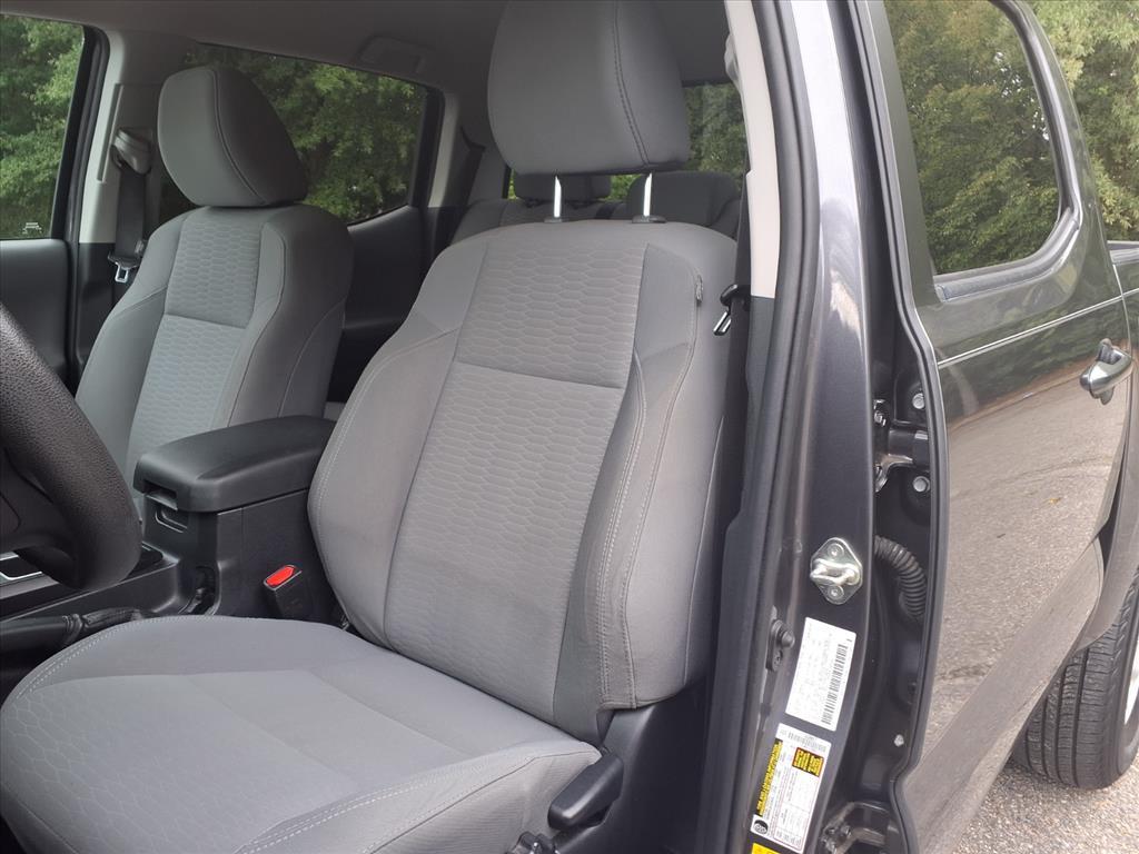 2019 Toyota Tacoma SR photo 14