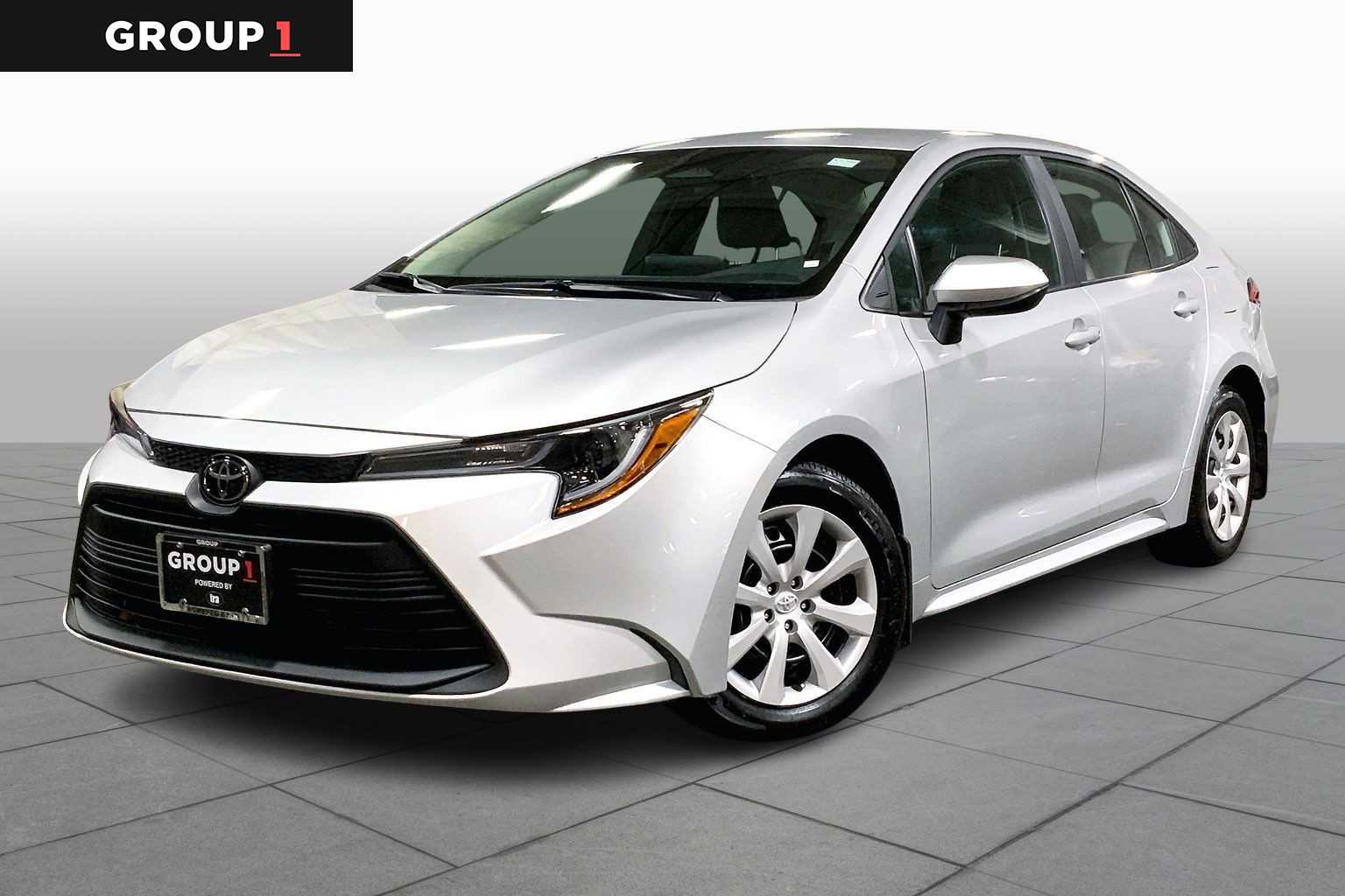2024 Toyota Corolla LE's photo