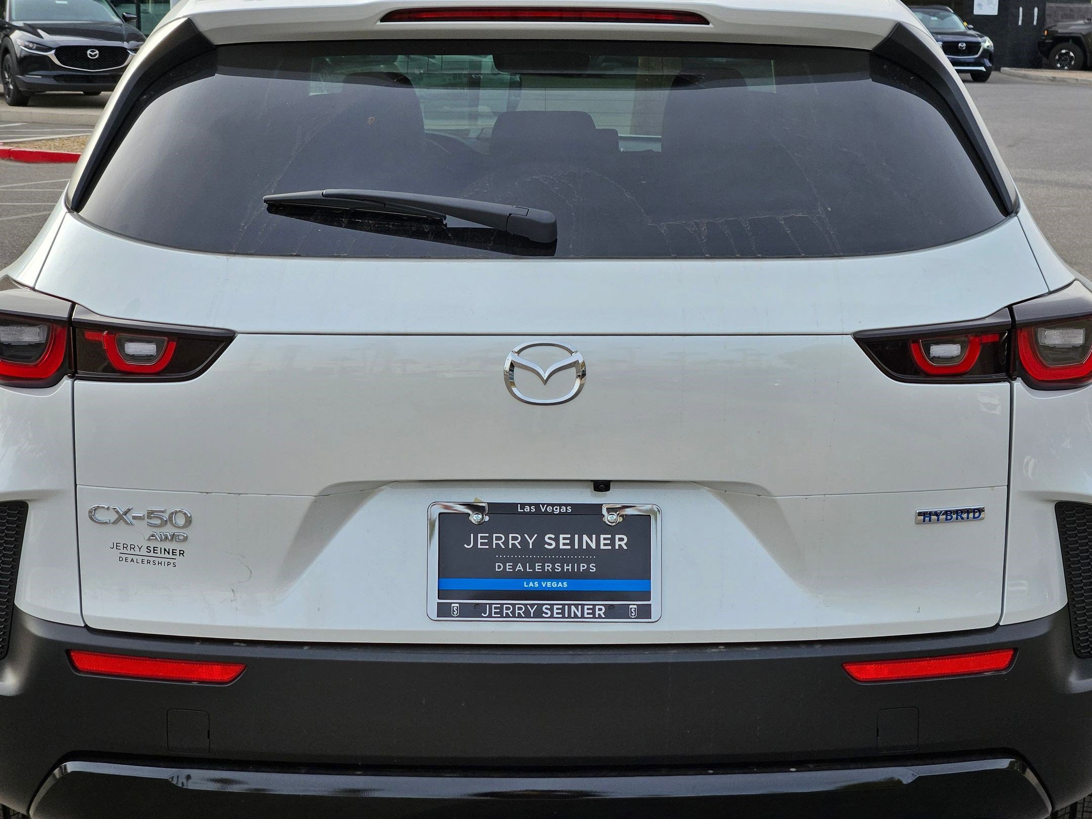 2025 Mazda CX-50 Premium photo 13