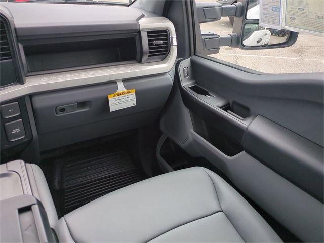 2026 Ford F-350 XL photo 16