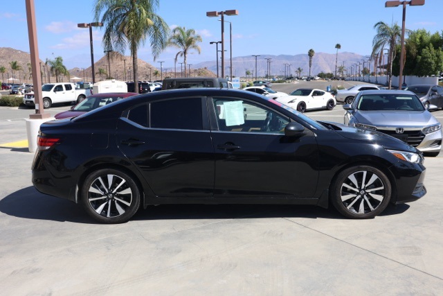 2022 Nissan Sentra SV photo 2