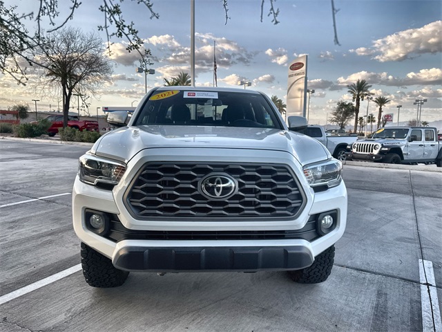 2021 Toyota Tacoma TRD Off-Road photo 2