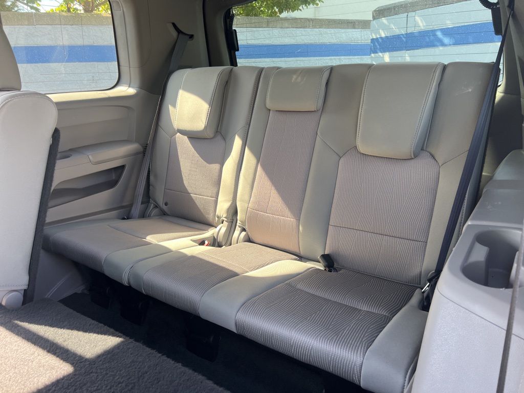 2015 Honda Pilot SE photo 21