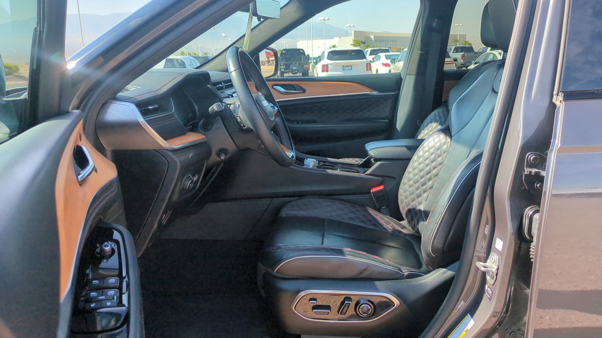 2021 Jeep Grand Cherokee L Summit Reserve photo 14