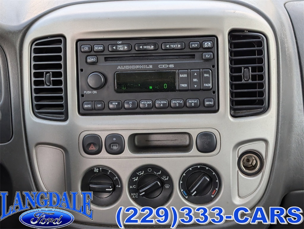 2006 Ford Escape XLT photo 18