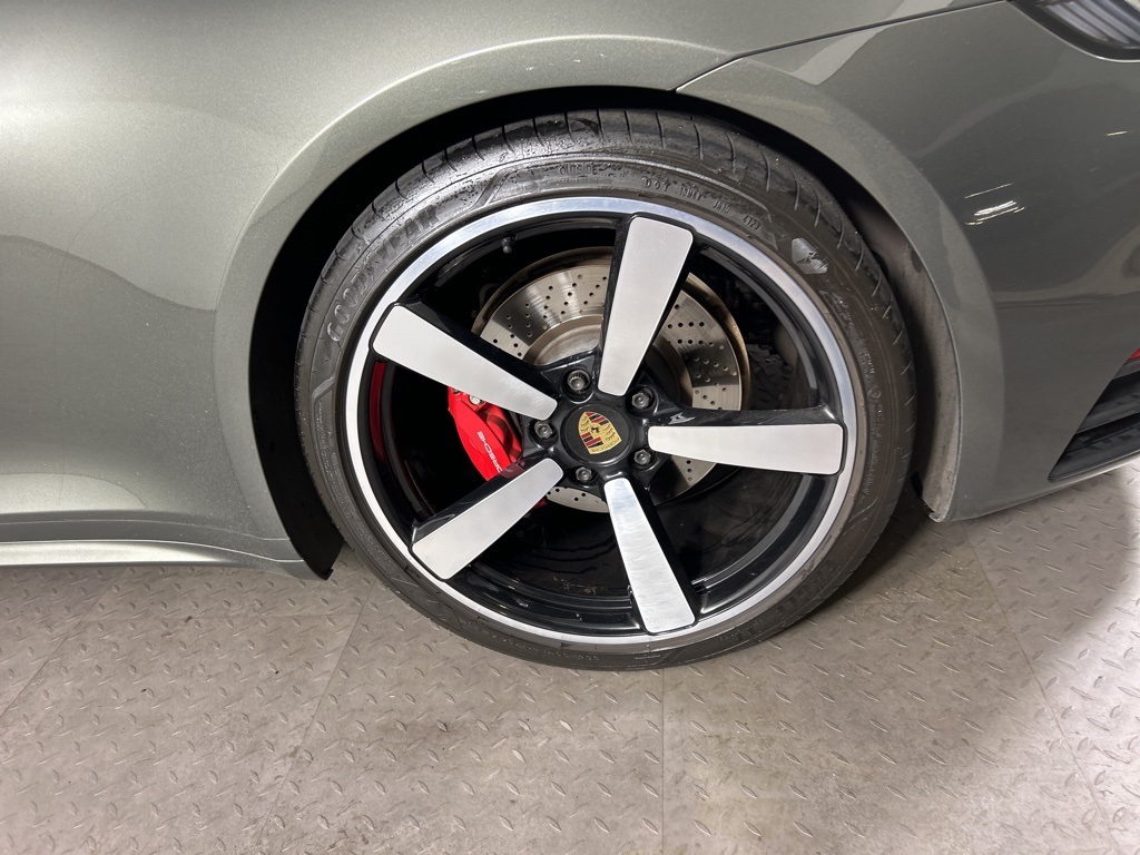 2022 Porsche 911 Targa 4S photo 12