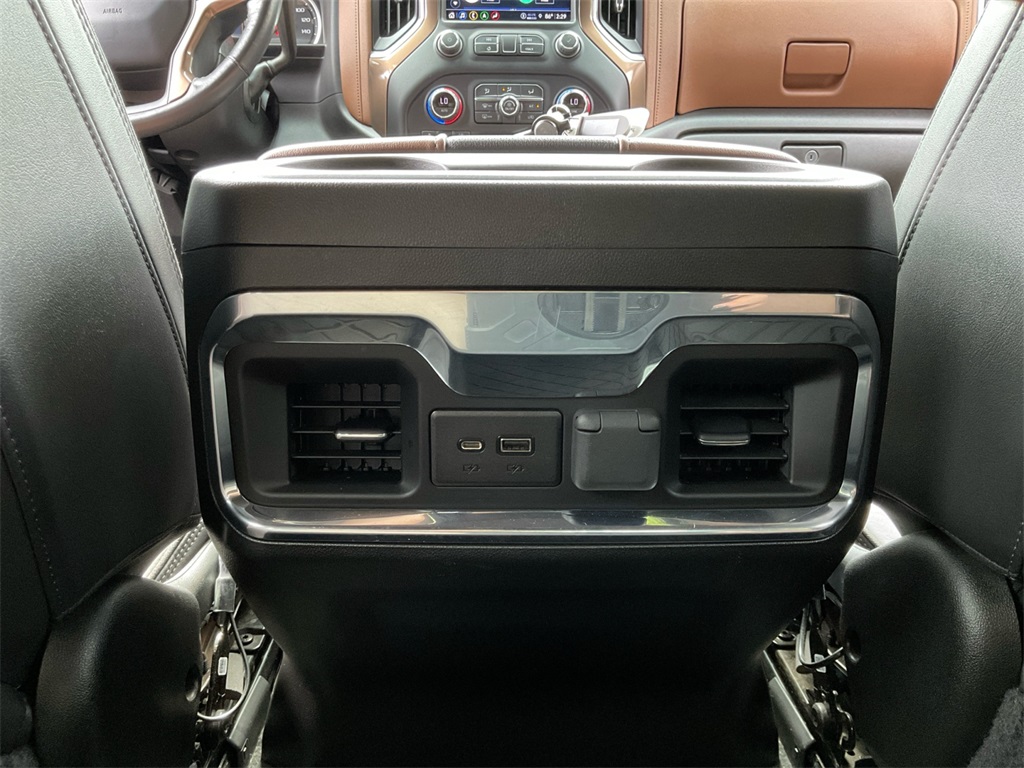 2022 Chevrolet Silverado 1500 High Country photo 23