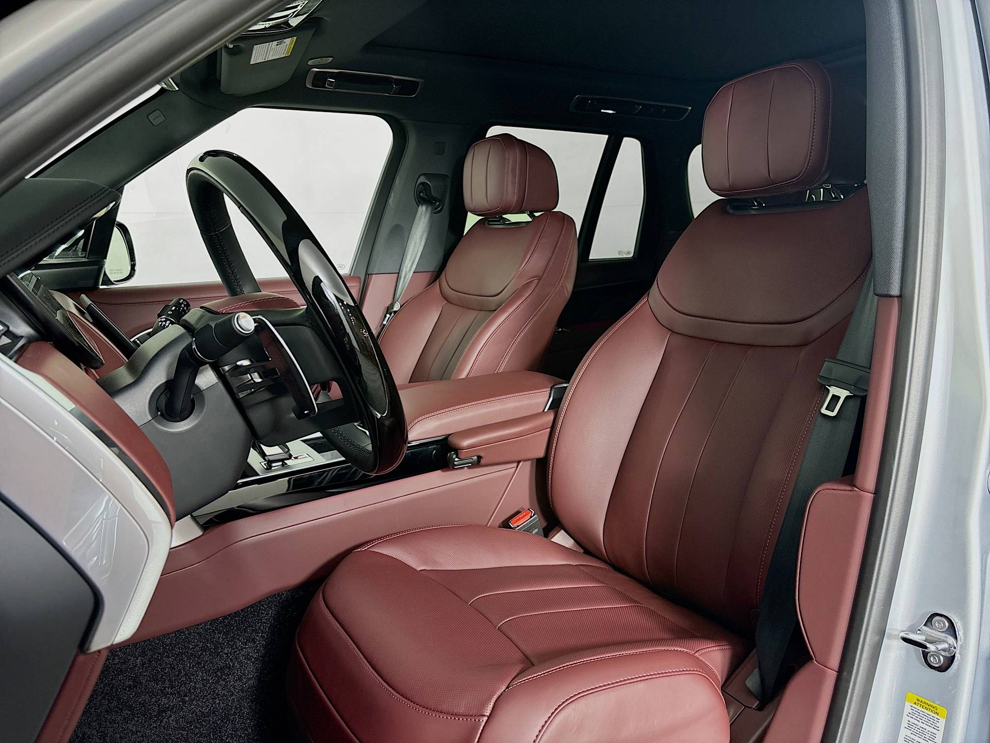 2025 Land Rover Range Rover SE photo 19