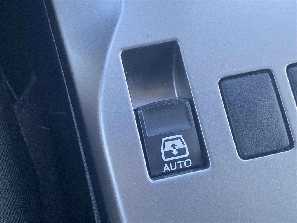 2022 Toyota 4Runner SR5 photo 22