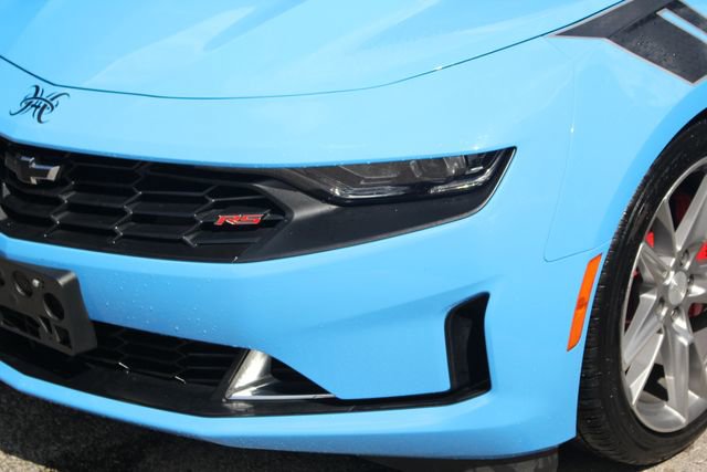 2023 Chevrolet Camaro 1LT photo 2
