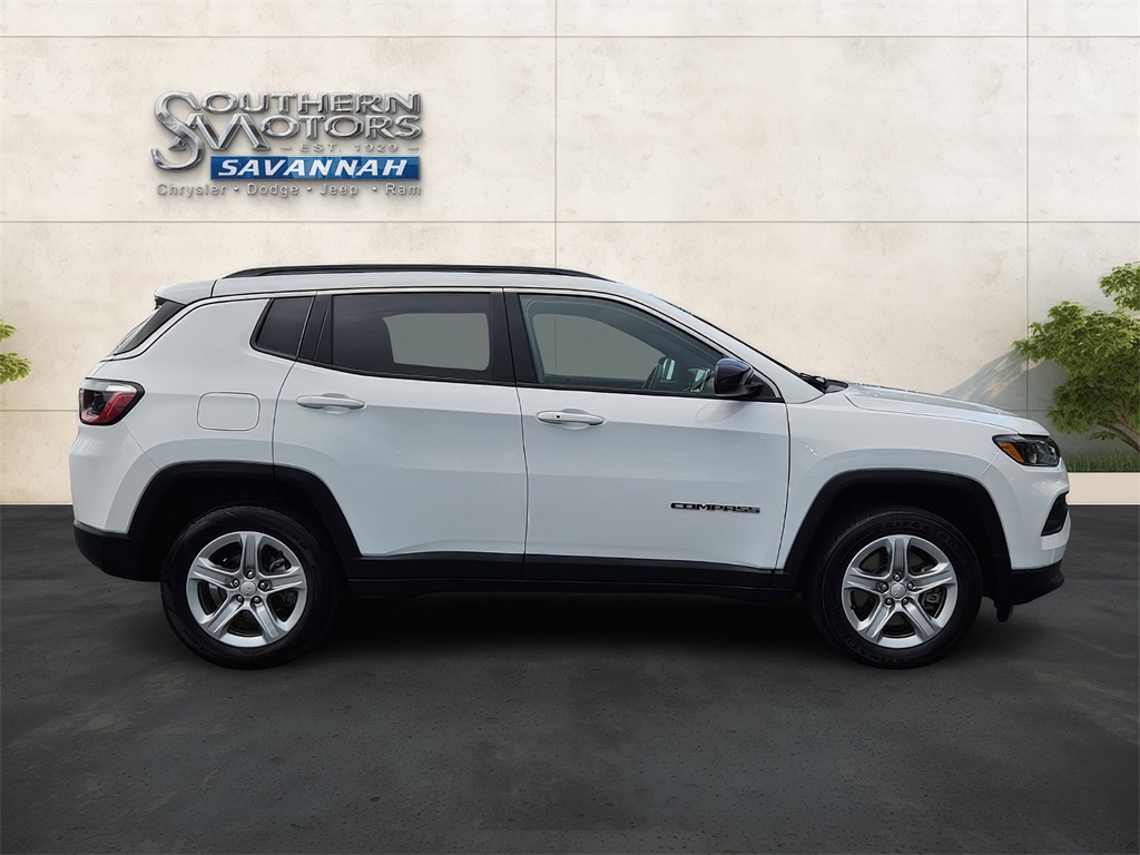 2024 Jeep Compass Latitude photo 6