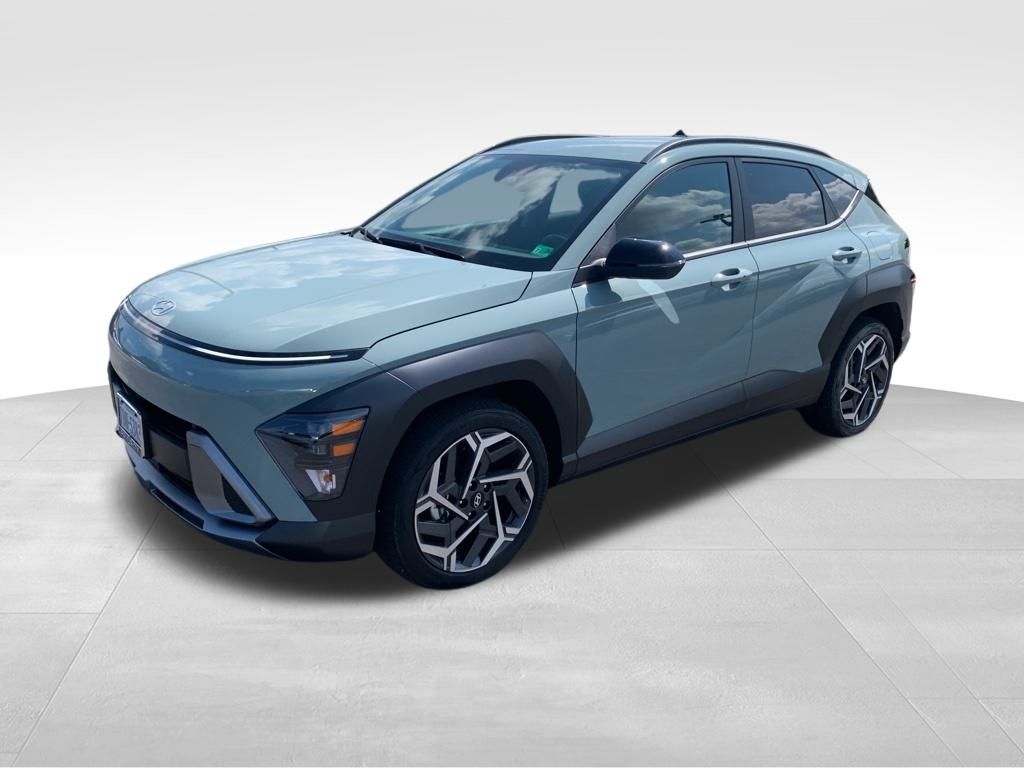 2026 Hyundai Kona SEL photo 4