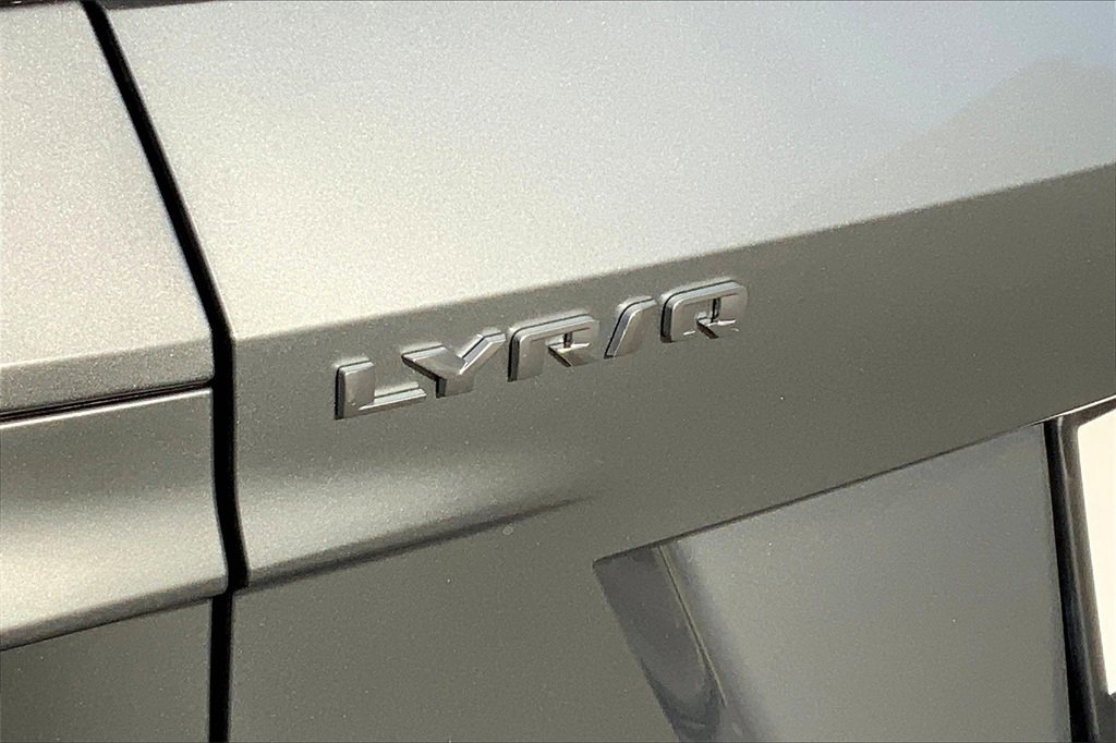 2025 Cadillac Lyriq Luxury photo 16