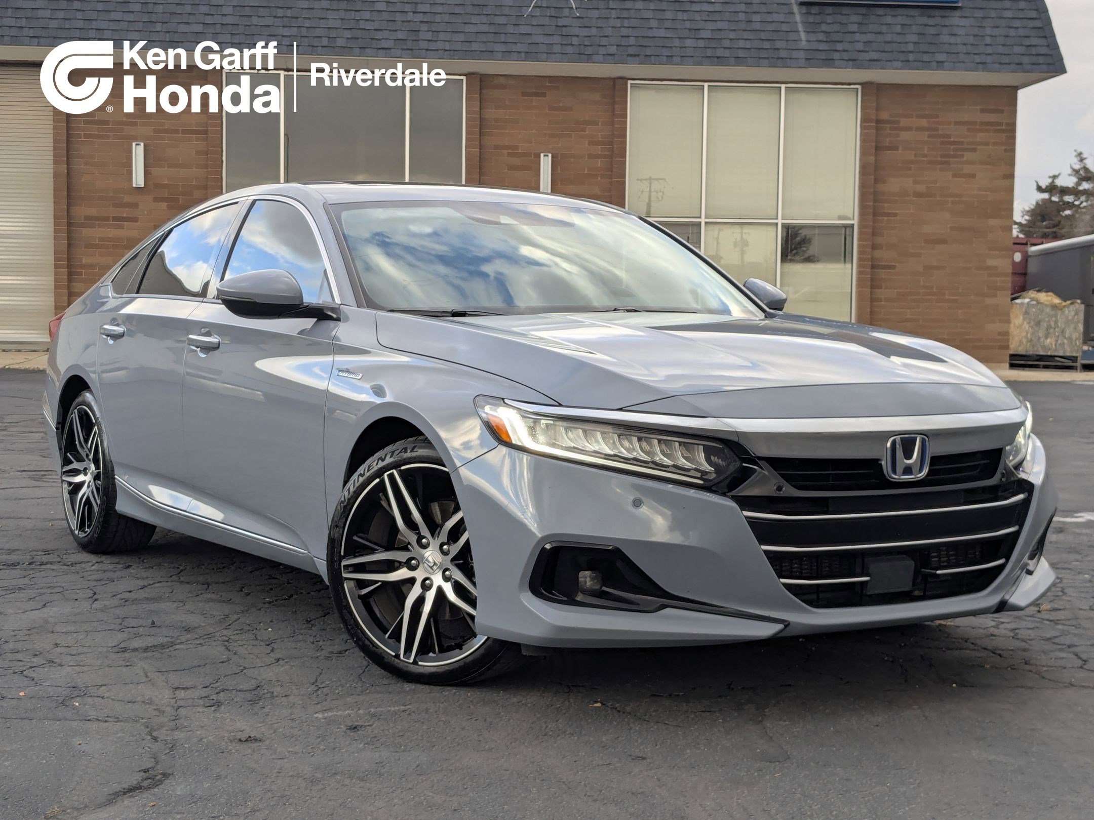 2021 Honda Accord Hybrid Touring's photo