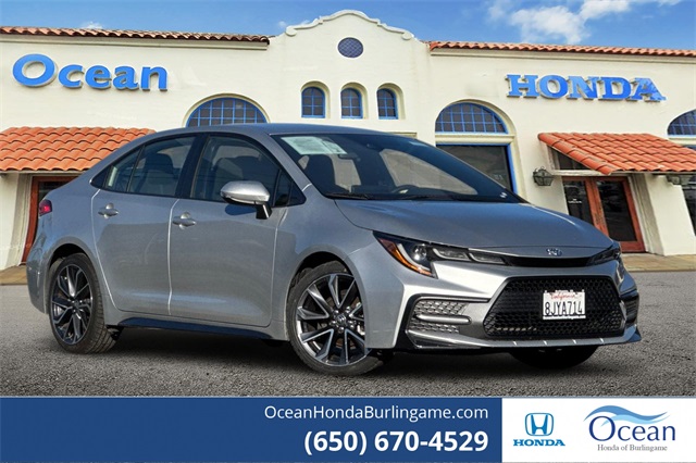 2020 Toyota Corolla SE's photo