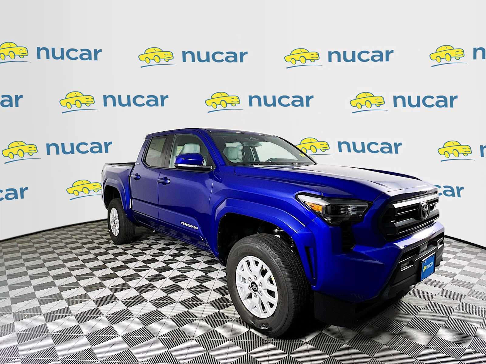 2025 Toyota Tacoma SR5's photo