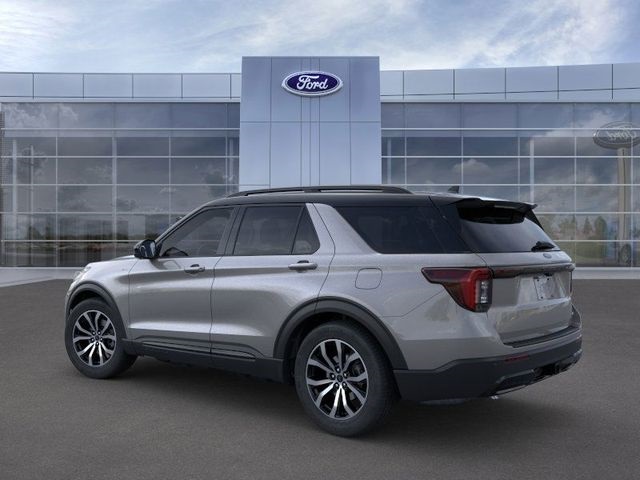 2025 Ford Explorer ST-Line photo 4