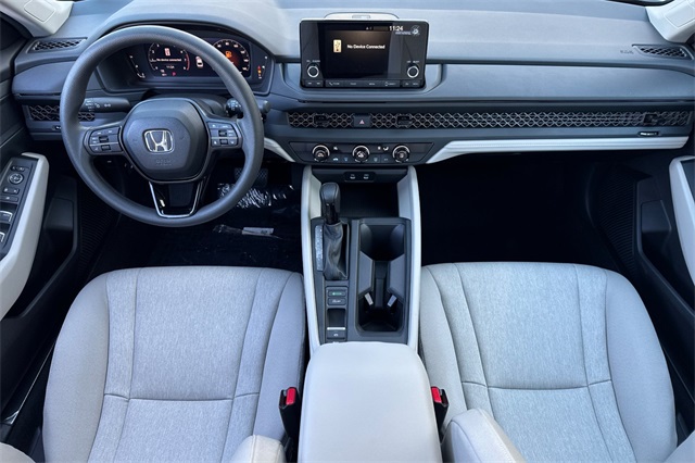 2025 Honda Accord LX photo 5