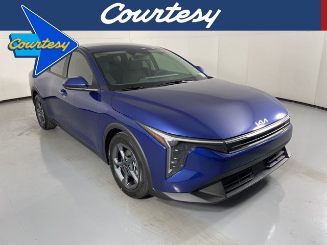 2025 Kia K4 LXS's photo