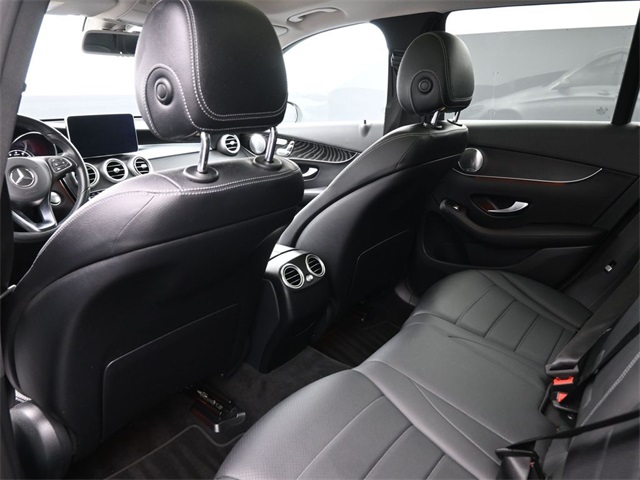 2017 Mercedes Benz GLC 300 photo 3