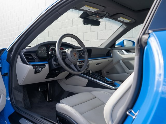 2024 Porsche 911 4S photo 4
