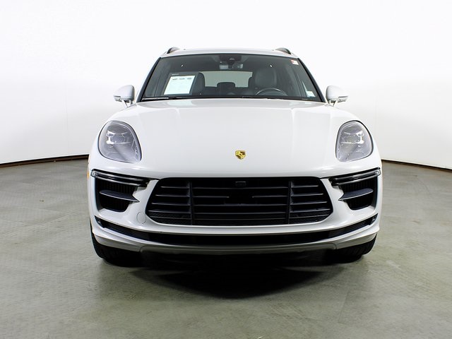 2021 Porsche Macan Turbo photo 10