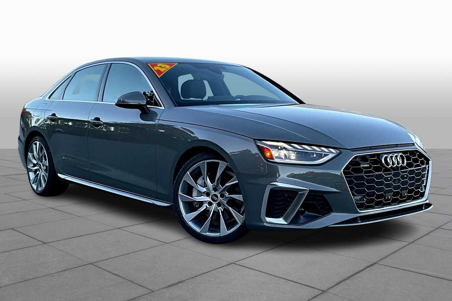 2023 Audi A4 S line Quattro Premium Plus photo 2
