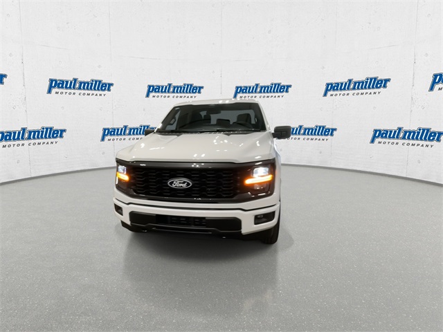 2025 Ford F-150 STX photo 5