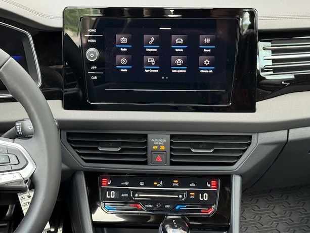 2025 Volkswagen Jetta 1.5T Sport photo 18