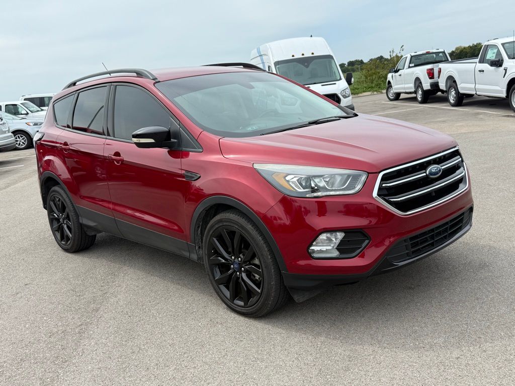 2017 Ford Escape Titanium photo 2