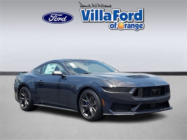 2025 Ford Mustang Dark Horse's photo